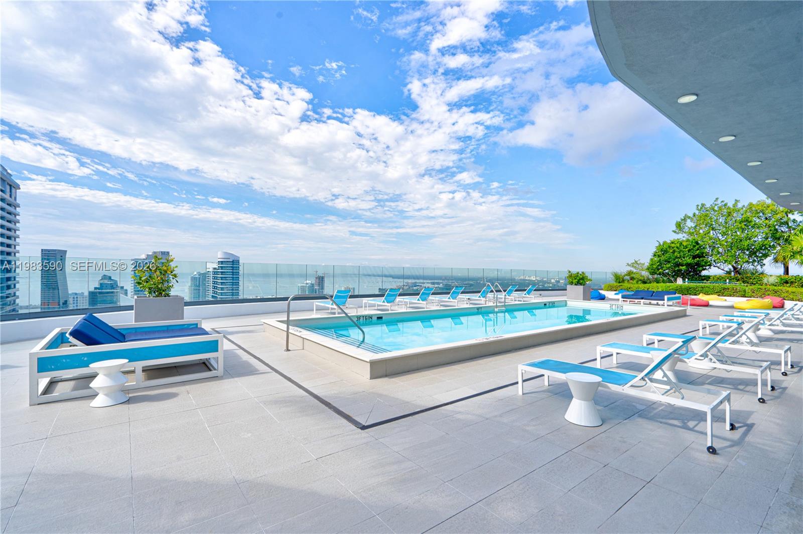 45 Southwest 9th Street, Unit 3809 Miami, FL 33130 - Photo 12 of 21