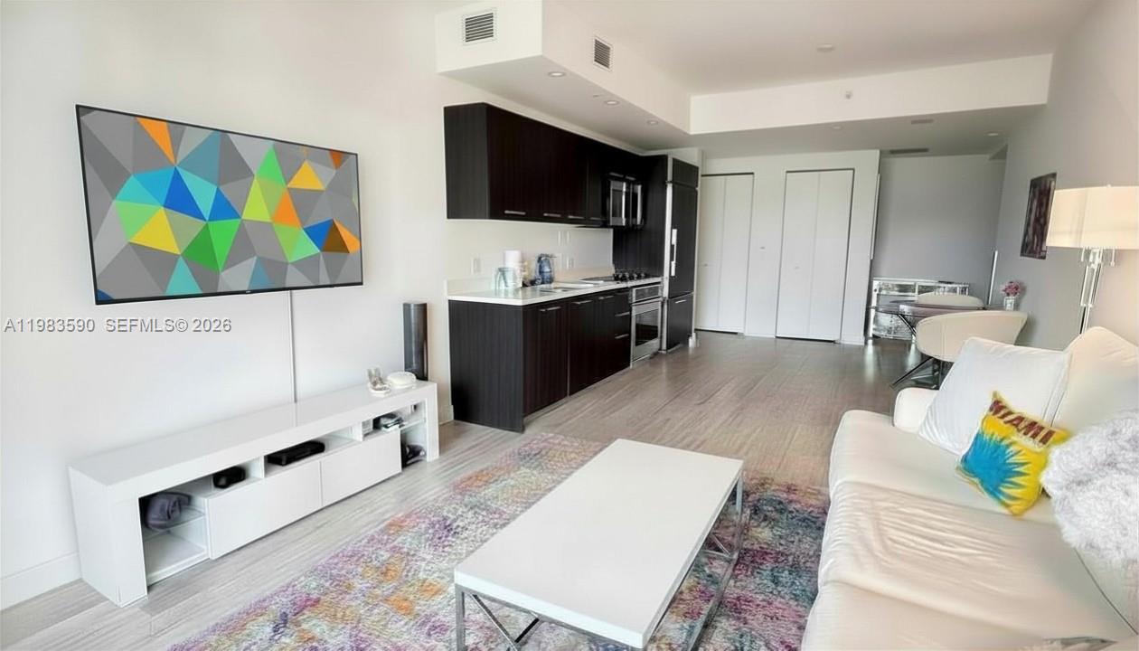 45 Southwest 9th Street, Unit 3809 Miami, FL 33130 - Photo 3 of 21