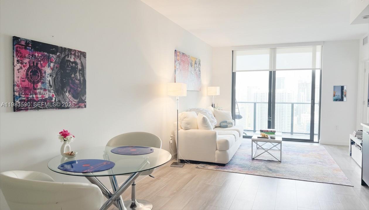 45 Southwest 9th Street, Unit 3809 Miami, FL 33130 - Photo 5 of 21