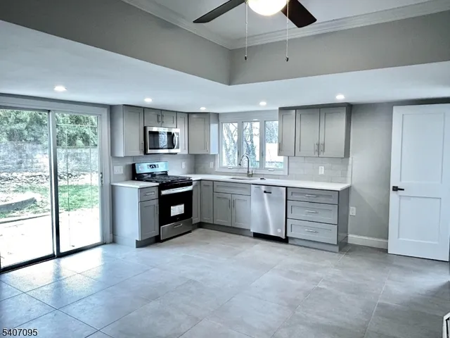 $3,000 | 28 Iroquois Avenue, Lincoln Park, NJ 07035