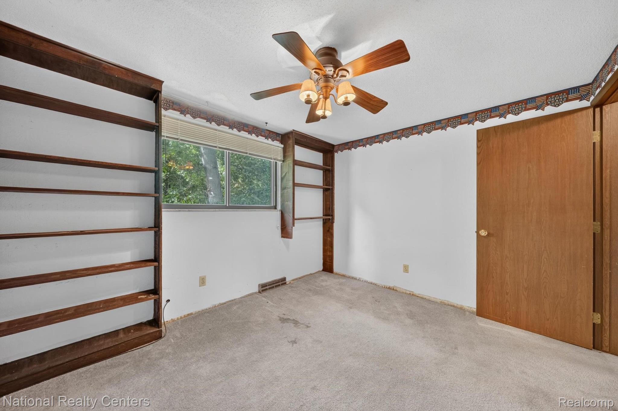 3107 Dean Road Lambertville, MI 48144 - Photo 37 of 45 37-3107-Dean-Rd-Windowstill.jpg