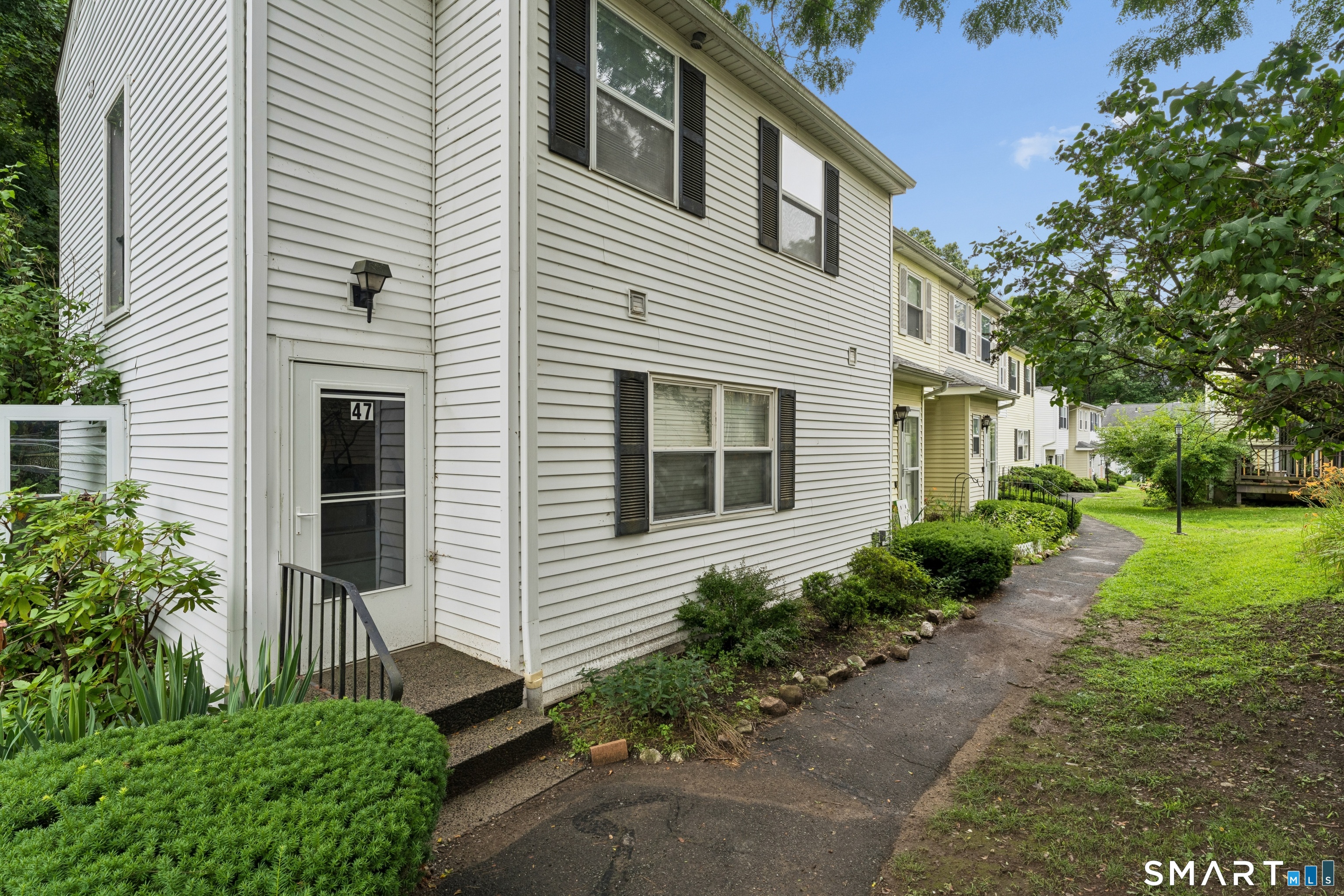 25 Padanaram Road, Unit 47 Danbury, CT 06811 - Photo 1 of 26