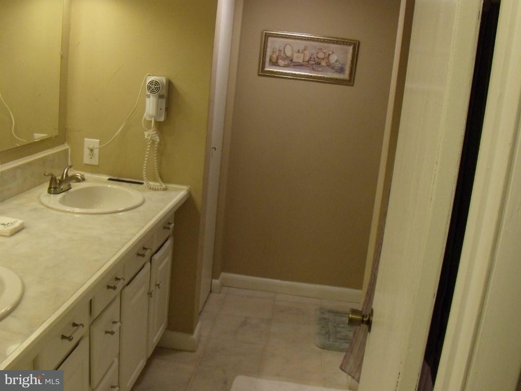 2145 Teslin Road York, PA 17404 - Photo 17 of 18