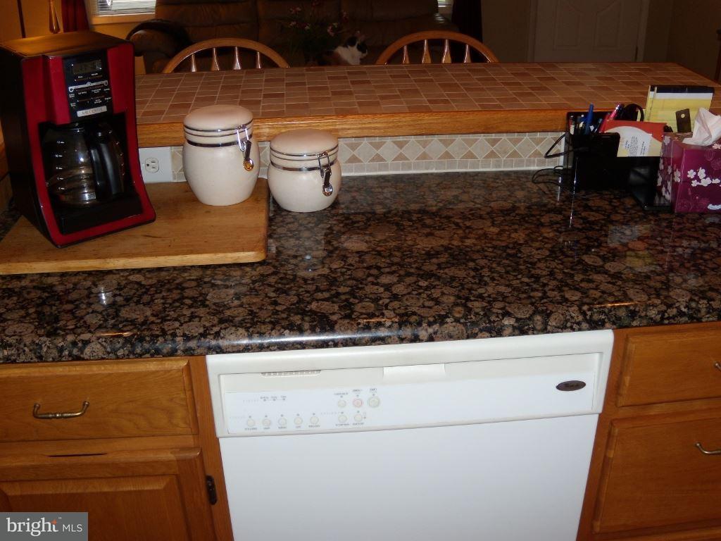 2145 Teslin Road York, PA 17404 - Photo 10 of 18