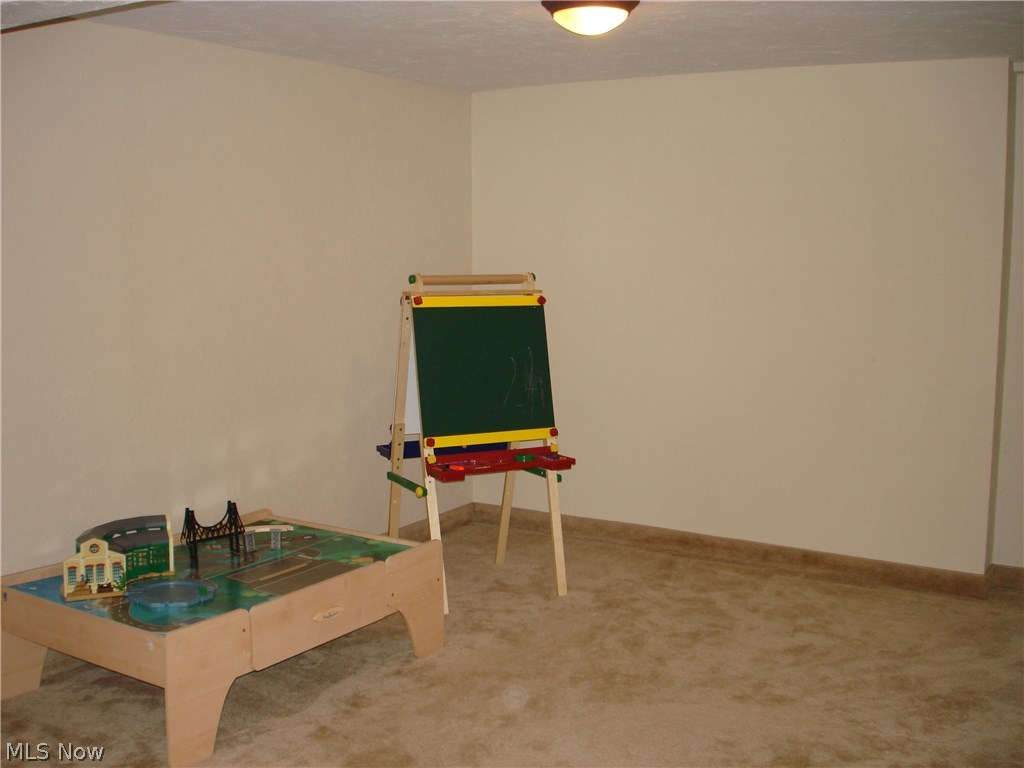 948 Som Center Road, Unit A4 Cleveland, OH 44143 - Photo 18 of 21 Gallery Image 18