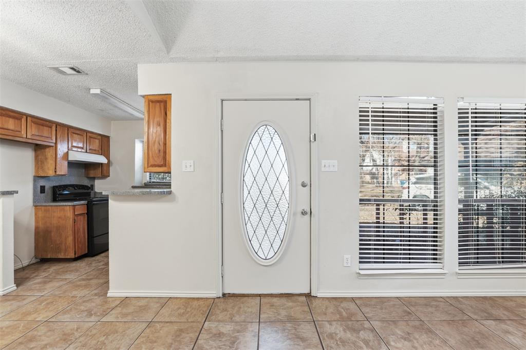 3116 Timber Ridge Point Grapevine, TX 76051 - Photo 3 of 21