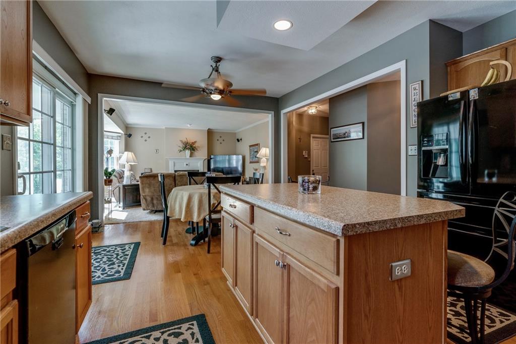 7009 Pin Oak Court McKees Rocks, PA 15136 - Photo 7 of 24 Gallery Image 7