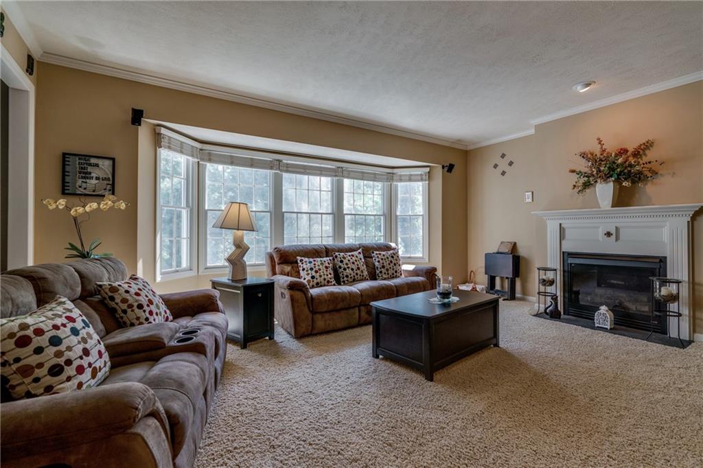 7009 Pin Oak Court McKees Rocks, PA 15136 - Photo 8 of 24 Gallery Image 8