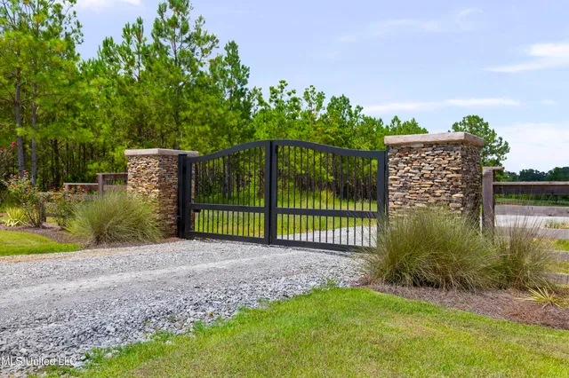 $175,000 | Meadow Lane, Canton, MS 39046