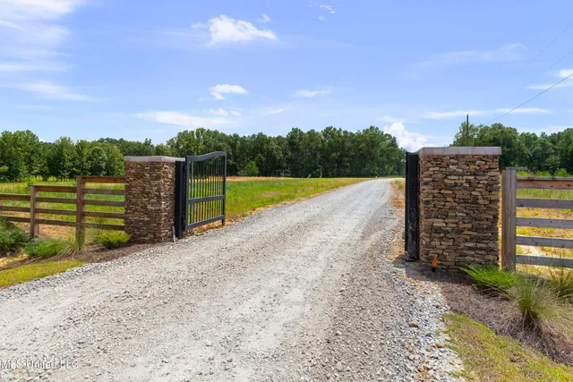 $175,000 | Meadow Lane, Canton, MS 39046