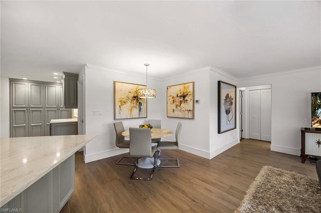 688 Parkview Lane Naples, FL 34103 - Photo 11 of 32