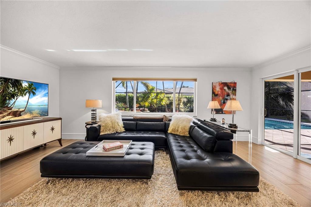 688 Parkview Lane Naples, FL 34103 - Photo 13 of 32