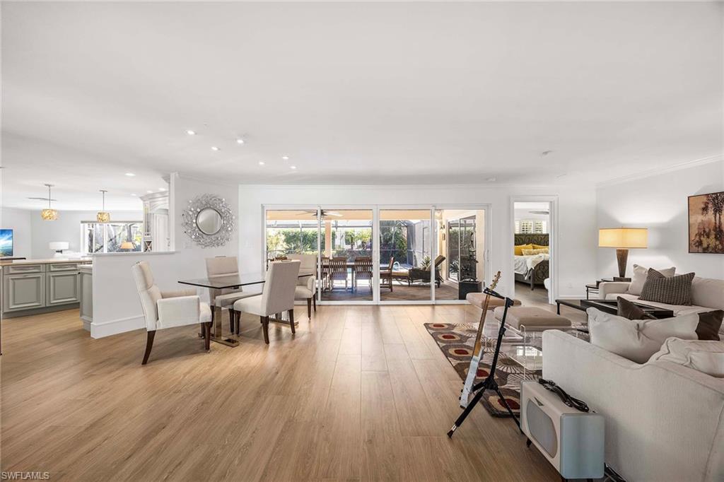 688 Parkview Lane Naples, FL 34103 - Photo 5 of 32