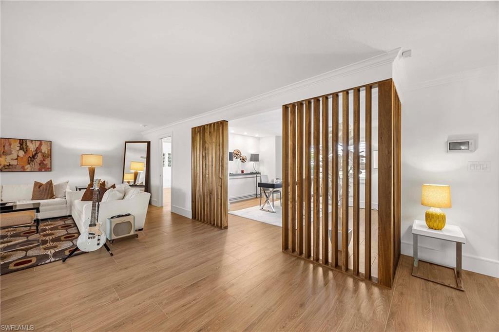 688 Parkview Lane Naples, FL 34103 - Photo 6 of 32