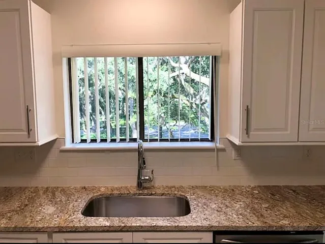 $2,100 | 510 Mistletoe Court, Unit D, Safety Harbor, FL 34695