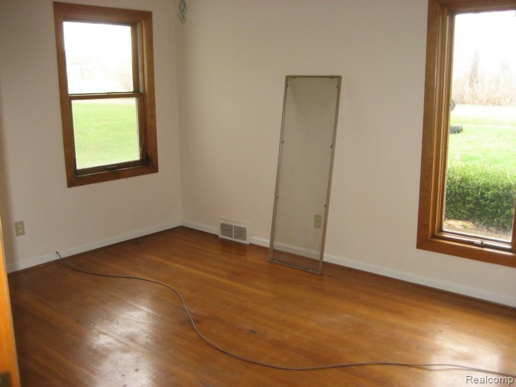 20875 Gudith Road Trenton, MI 48183 - Photo 6 of 9 IMG_1254 - Copy.jpg