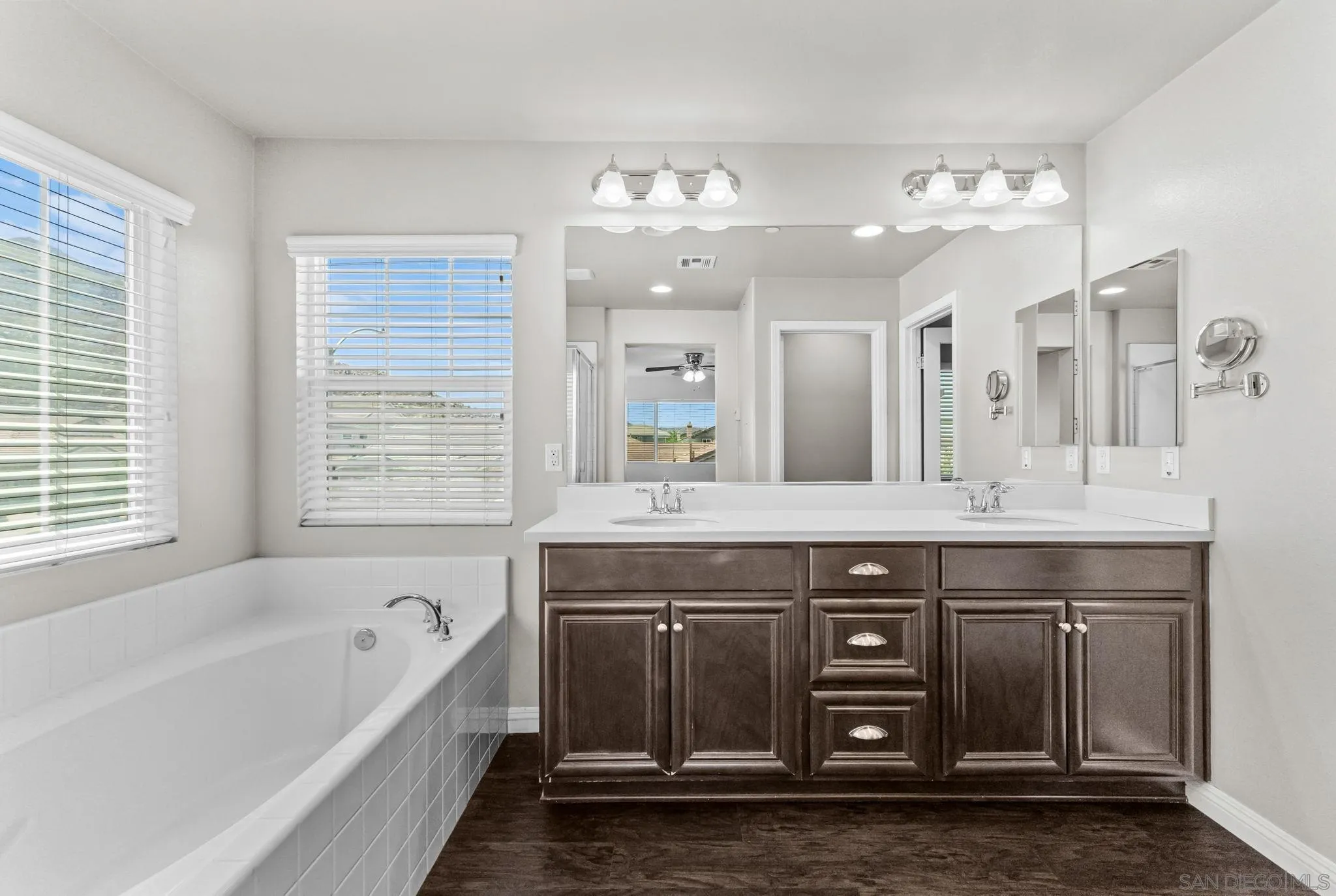 30080 Pine Needle Road Menifee, CA 92585 - Photo 4 of 48 Gallery Image 4