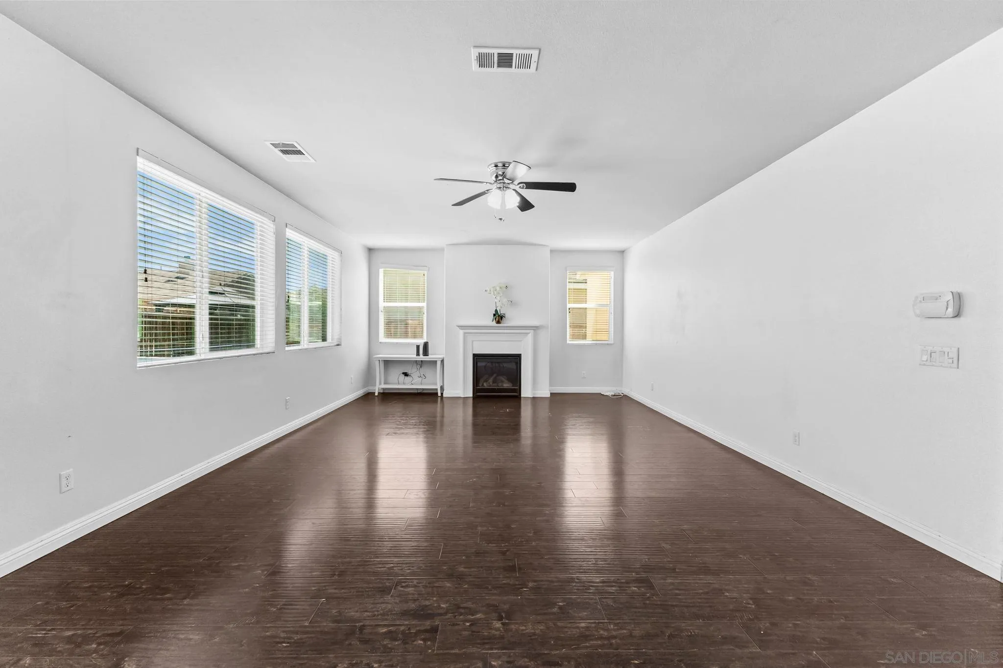 30080 Pine Needle Road Menifee, CA 92585 - Photo 9 of 48 Gallery Image 9