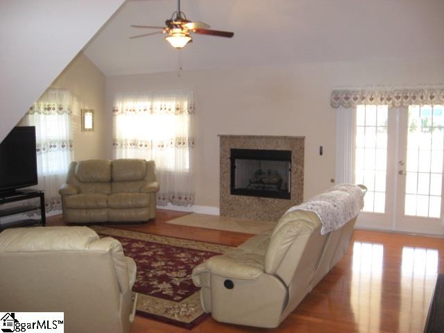 408 Devon Way Anderson, SC 29621 - Photo 2 of 20