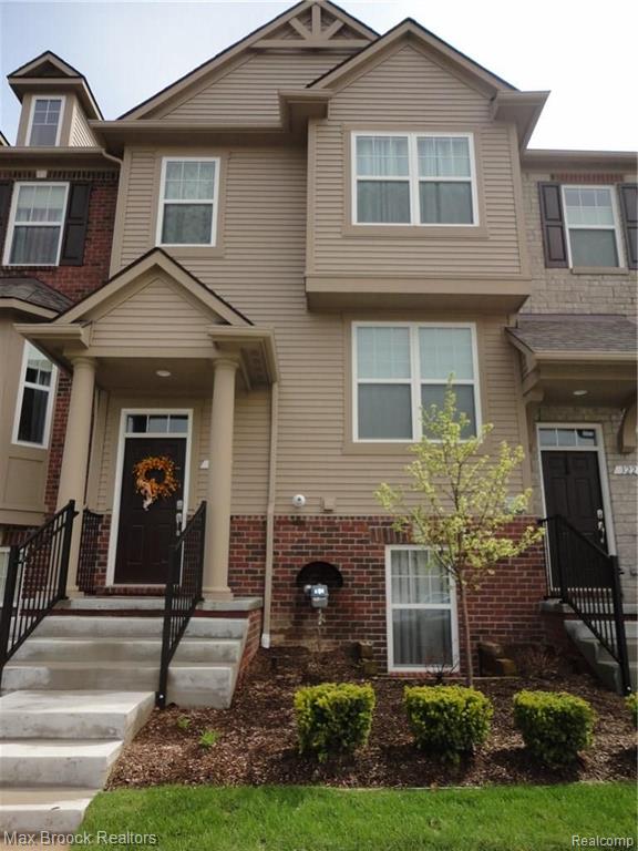 326 Glenhurst Boulevard, Unit 27 Rochester, MI 48307 - Photo 1 of 29