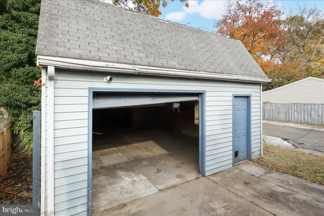 $367,500 | 112 Main Avenue Southeast, Glen Burnie, MD 21061