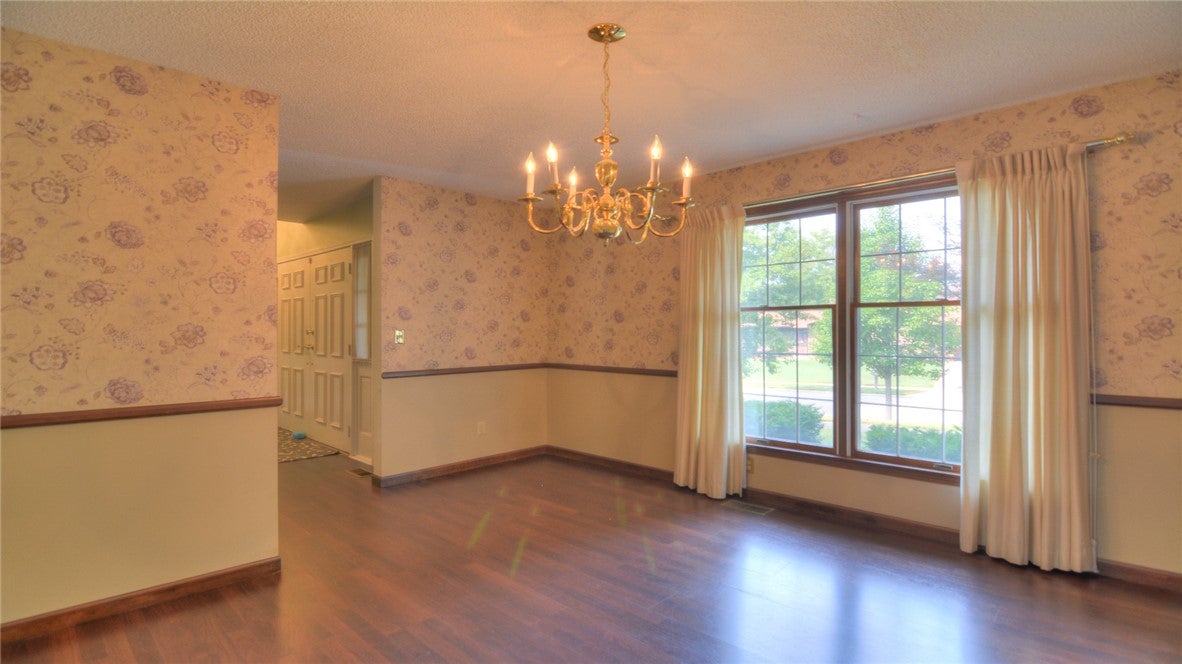 4484 Country Manor Lane Decatur, IL 62521 - Photo 17 of 33 Gallery Image 17
