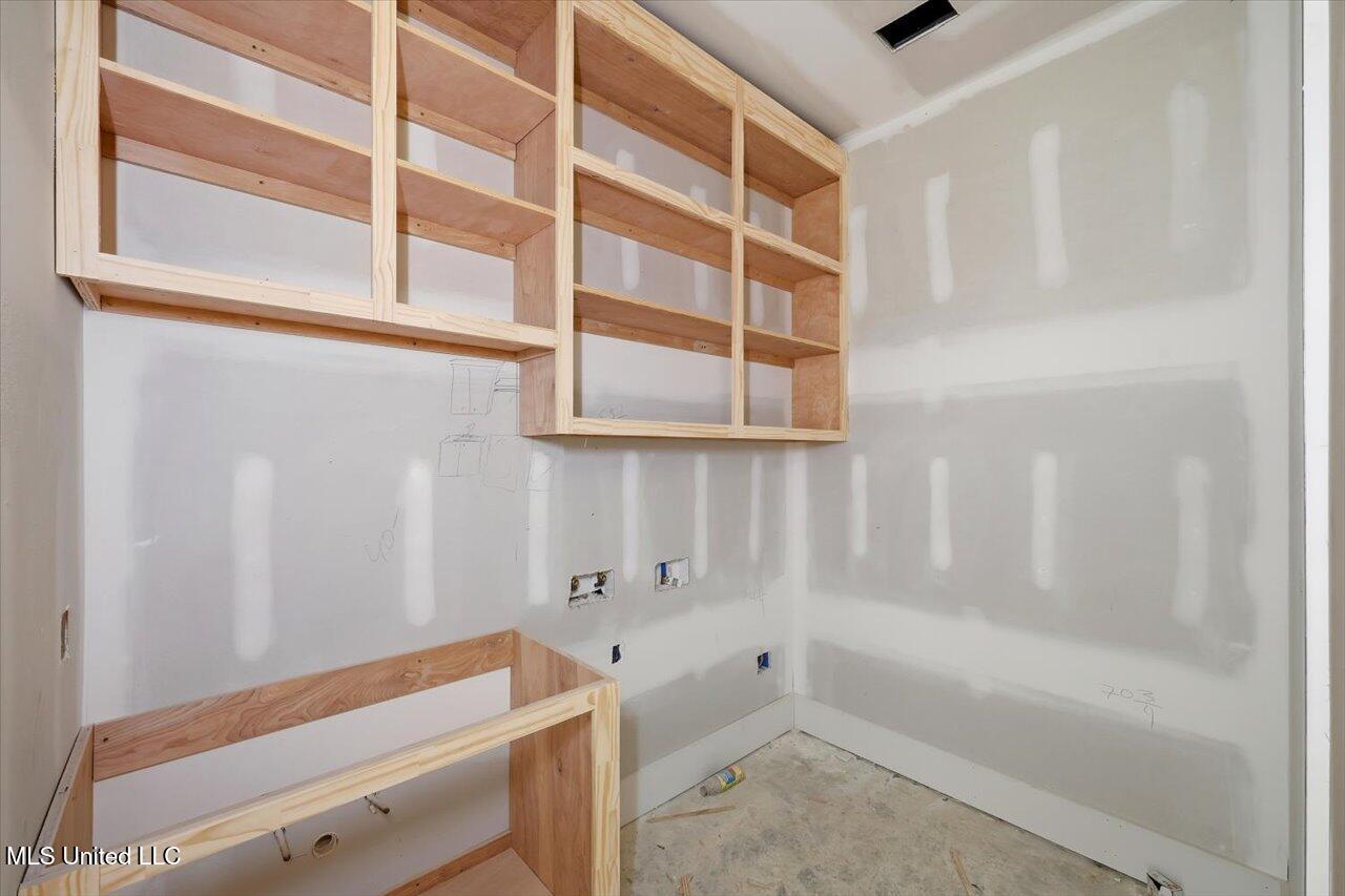 1642 Volley Campbell Road Terry, MS 39170 - Photo 25 of 77 025-1642 Volley Campbell Rd _ Home Tours