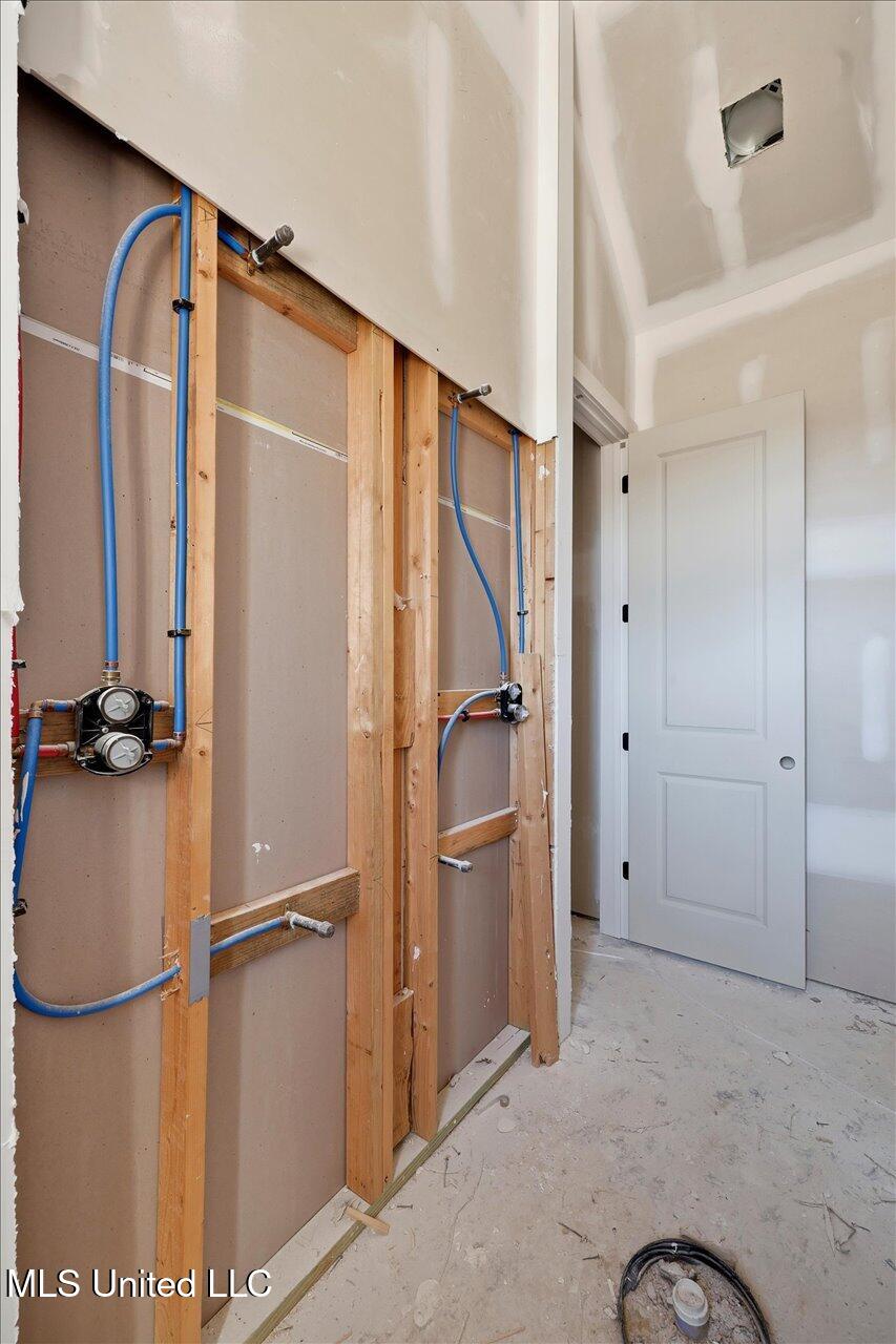 1642 Volley Campbell Road Terry, MS 39170 - Photo 33 of 77 033-1642 Volley Campbell Rd _ Home Tours