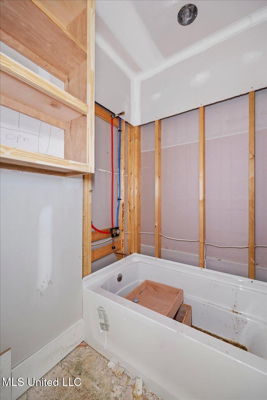 1642 Volley Campbell Road Terry, MS 39170 - Photo 53 of 77 056-1642 Volley Campbell Rd _ Home Tours