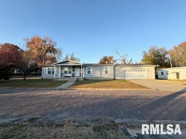 $130,000 | 509 West Madison Street, Herrin, IL 62948