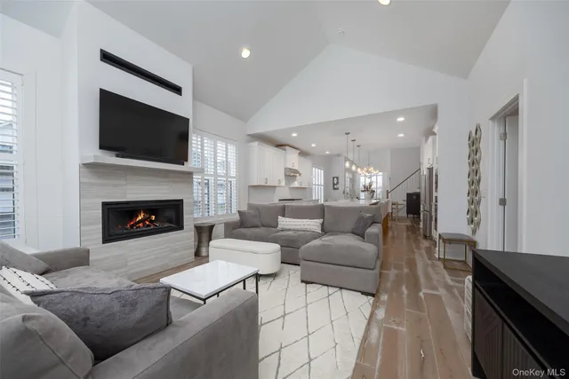 $949,000 | 247 Superior Court, Beacon, NY 12508