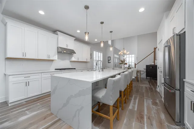 $949,000 | 247 Superior Court, Beacon, NY 12508