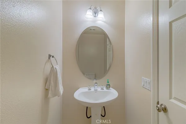$1,220,000 | 2272 Mary Clare Street, Corona, CA 92882