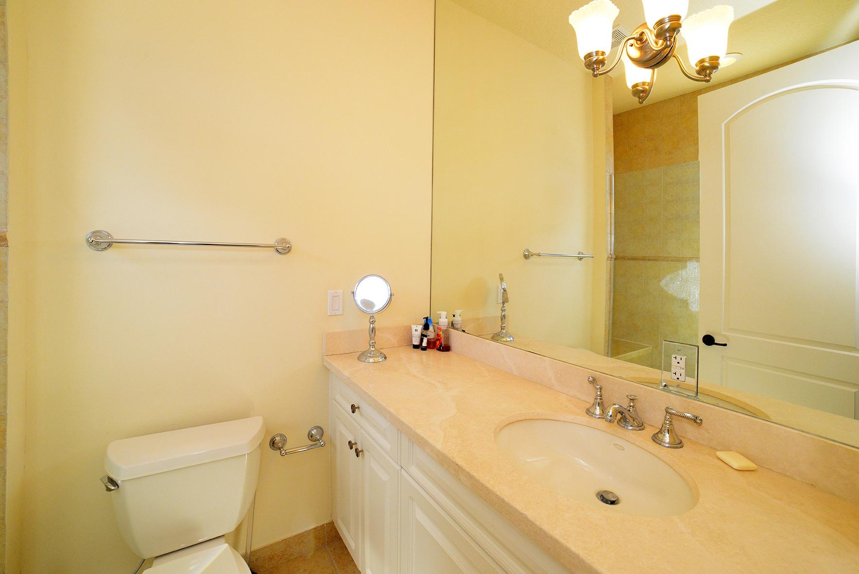 656 Boca Marina Court Boca Raton, FL 33487 - Photo 39 of 44 DSC_3836A