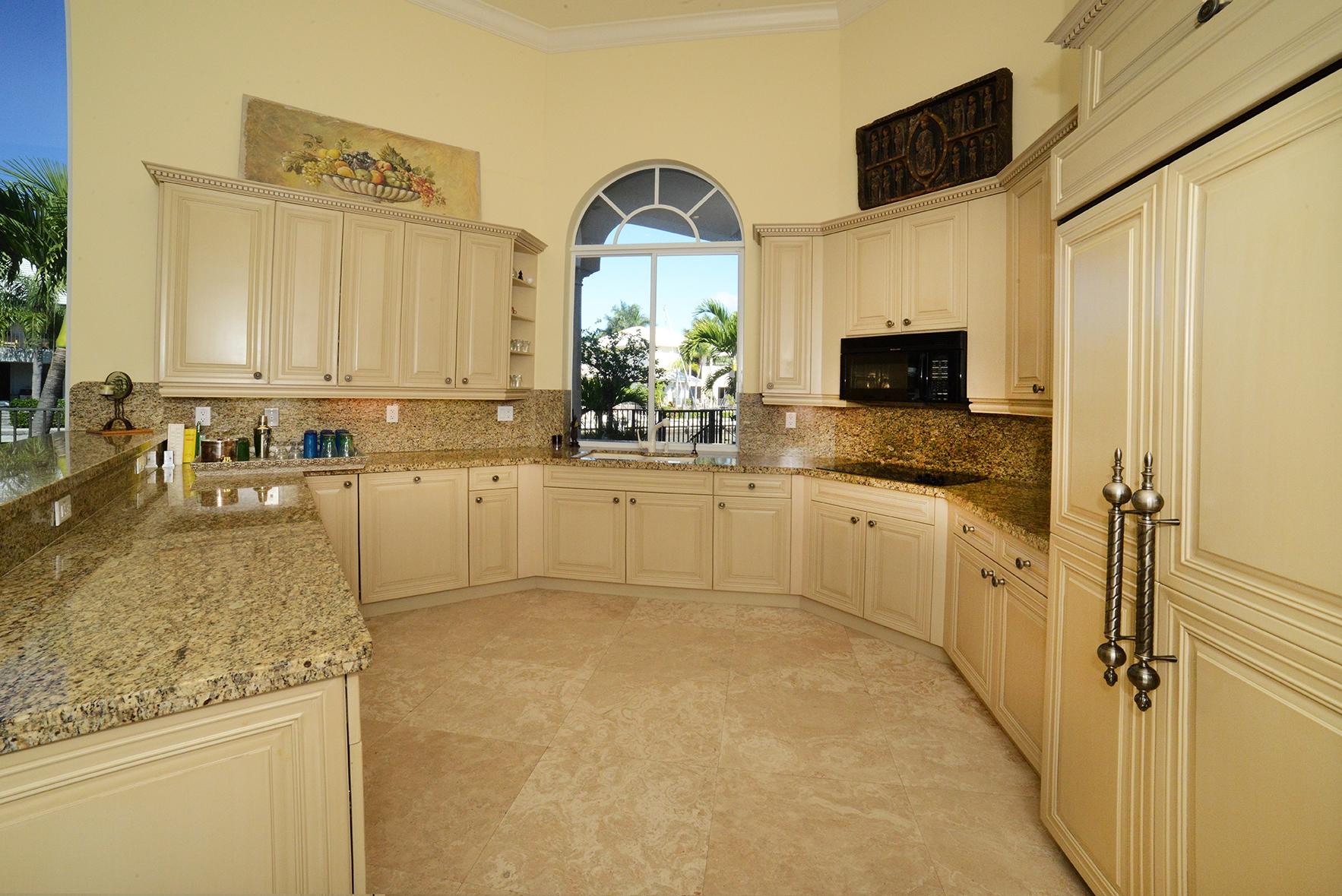 656 Boca Marina Court Boca Raton, FL 33487 - Photo 4 of 44 DSC_3719A
