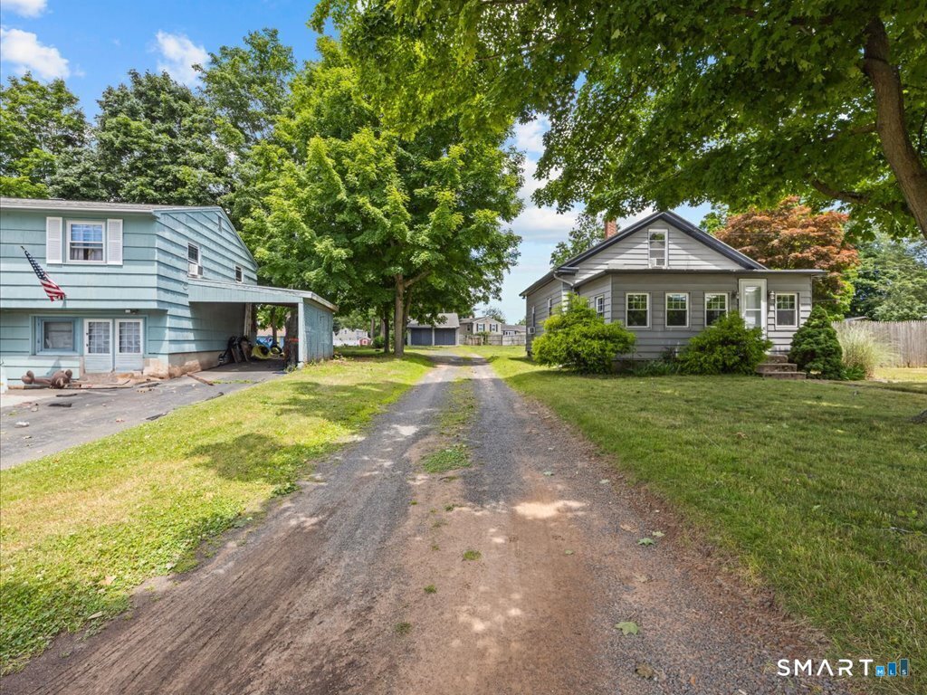 60 Pond Hill Road Wallingford, CT 06492 - Photo 5 of 36