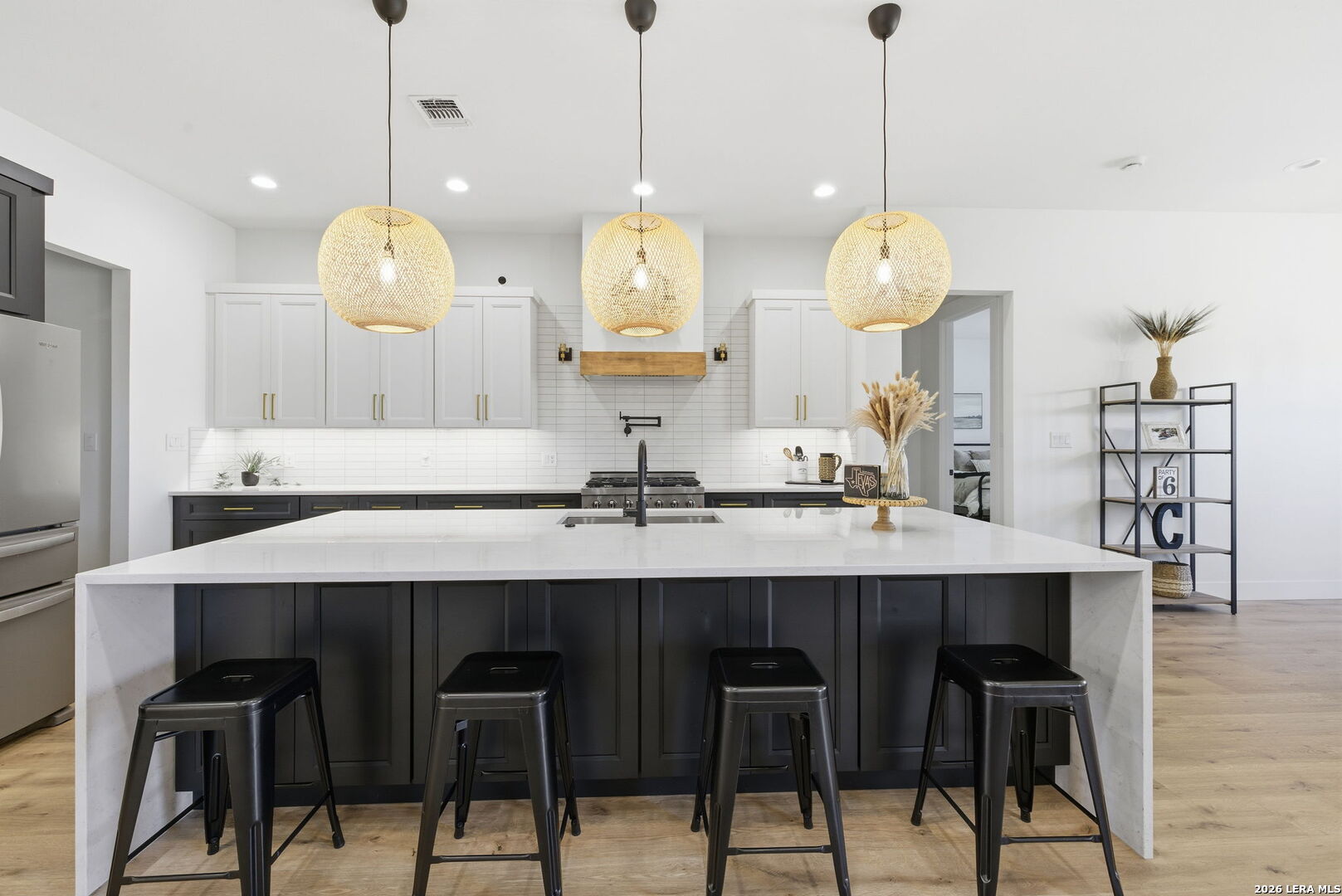 541 Rio Azul Pipe Creek, TX 78063 - Photo 12 of 68