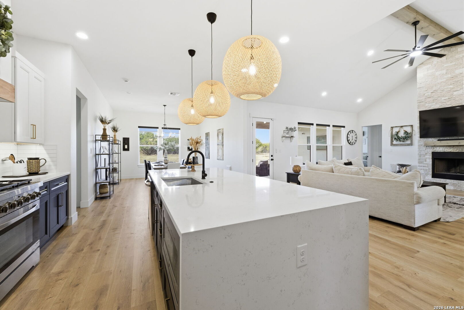 541 Rio Azul Pipe Creek, TX 78063 - Photo 14 of 68