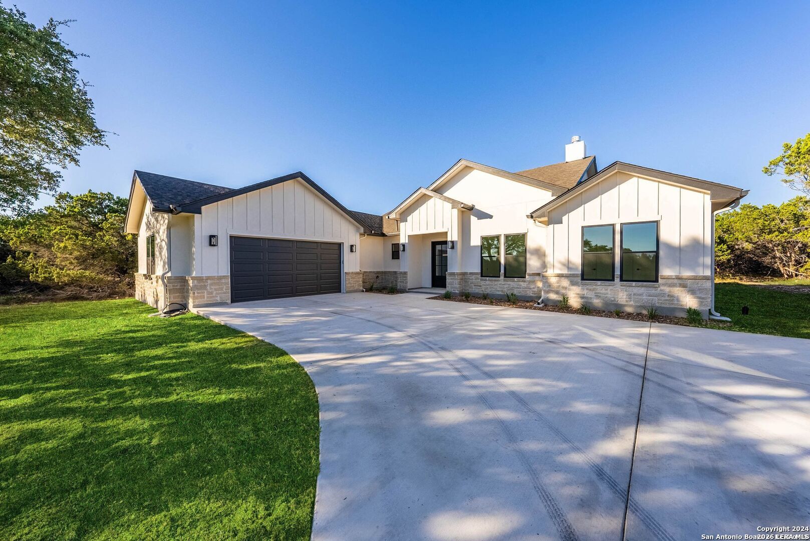 541 Rio Azul Pipe Creek, TX 78063 - Photo 2 of 68