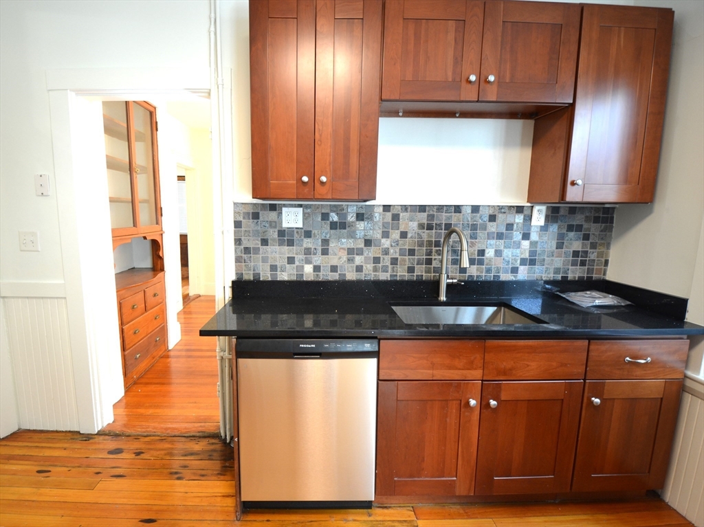 82 Montebello Road, Unit 1 Boston, MA 02130 - Photo 4 of 25