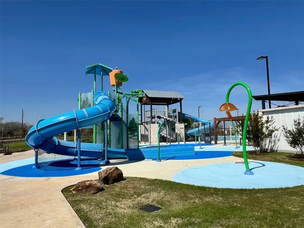 $1,950 | 10615 Summers Way, Beasley, TX 77417