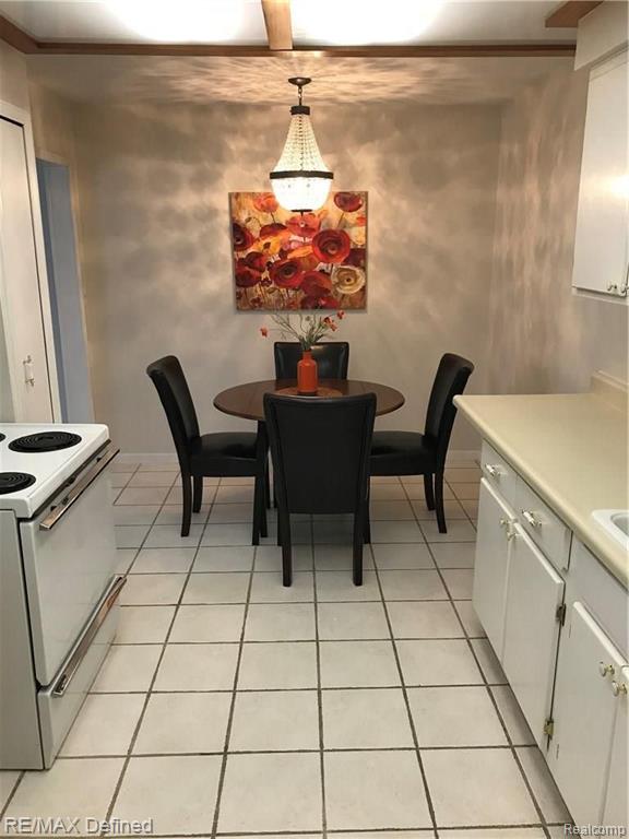 509 East University Drive, Unit 507 Rochester, MI 48307 - Photo 4 of 11