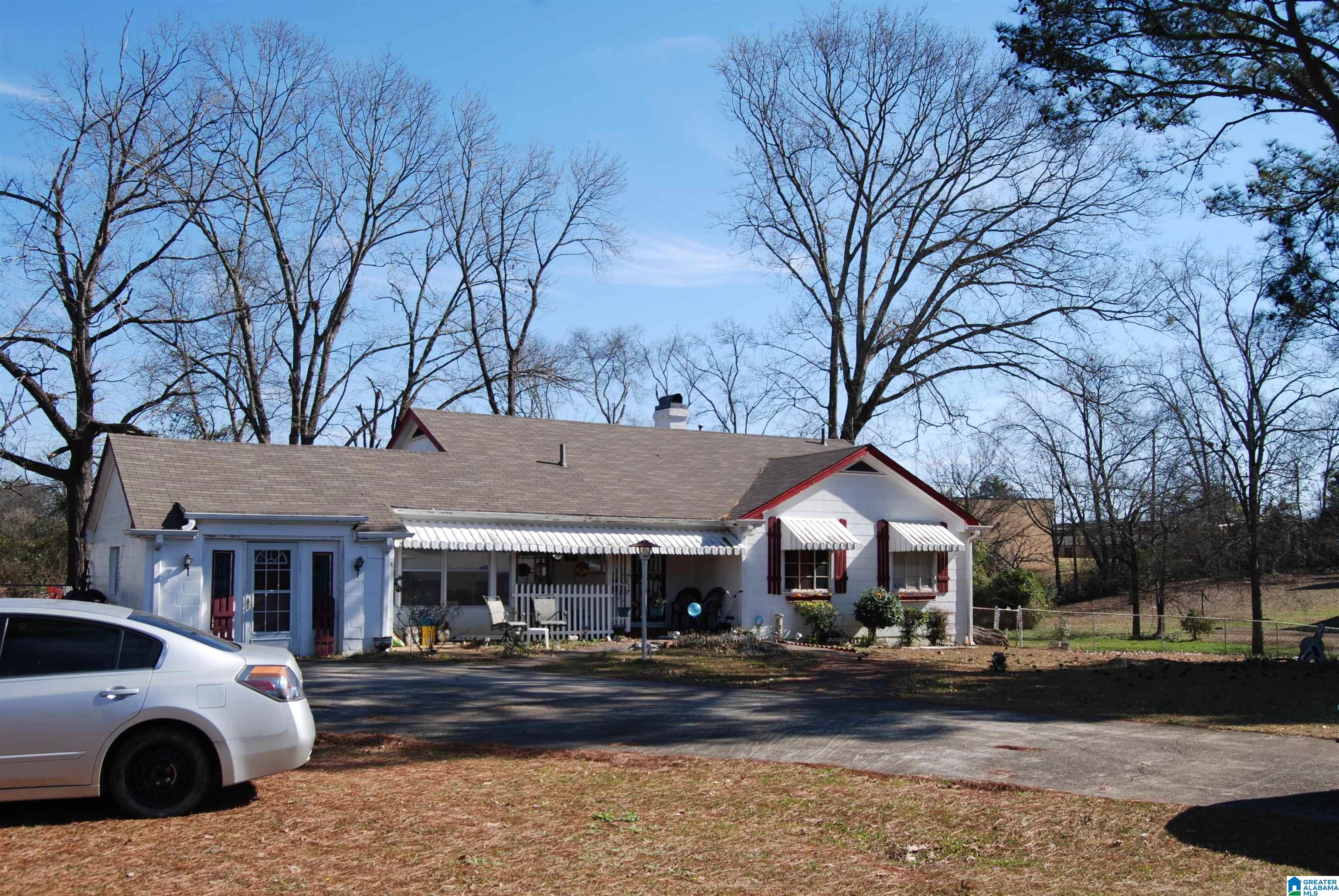 1017 Pineview Road Birmingham, AL 35228 - Photo 3 of 45