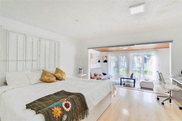 $1,850,000 | 19150 North Bay Road, Sunny Isles Beach, FL 33160