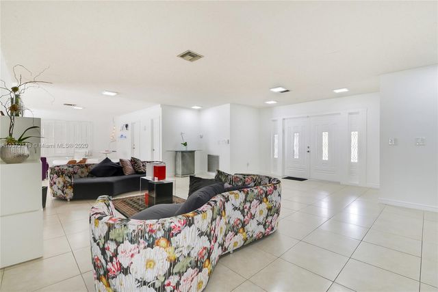 $1,850,000 | 19150 North Bay Road, Sunny Isles Beach, FL 33160