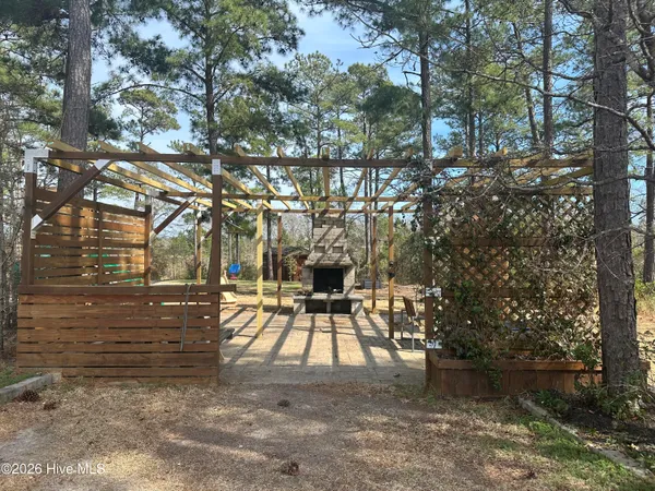 $2,400 | 238 East Ivybridge Drive, Hubert, NC 28539