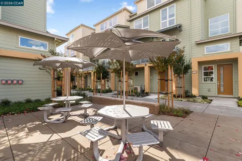 $805,000 | 27277 Cosmo Court, Hayward, CA 94544