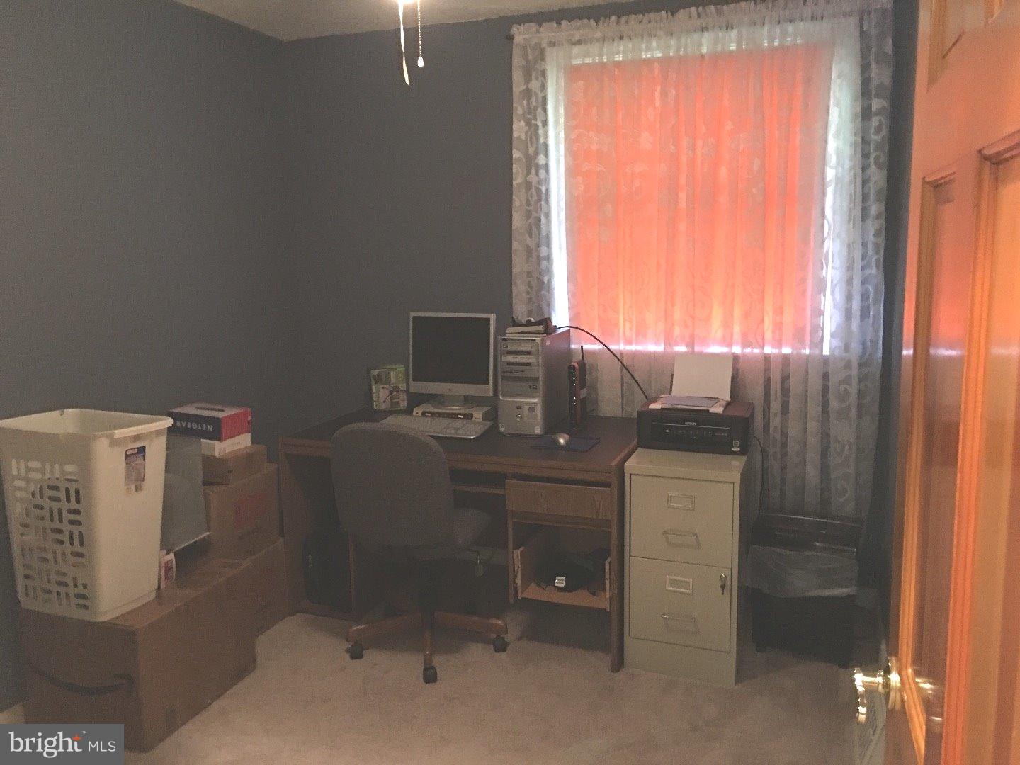 647 Colebrook Road Philadelphia, PA 19115 - Photo 17 of 25 Gallery Image 17