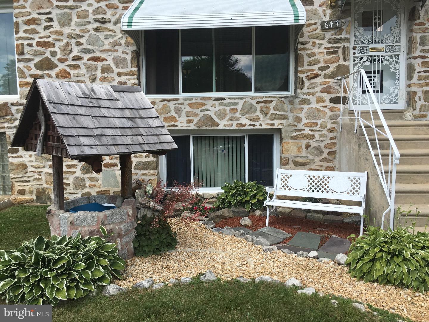 647 Colebrook Road Philadelphia, PA 19115 - Photo 3 of 25 Gallery Image 3