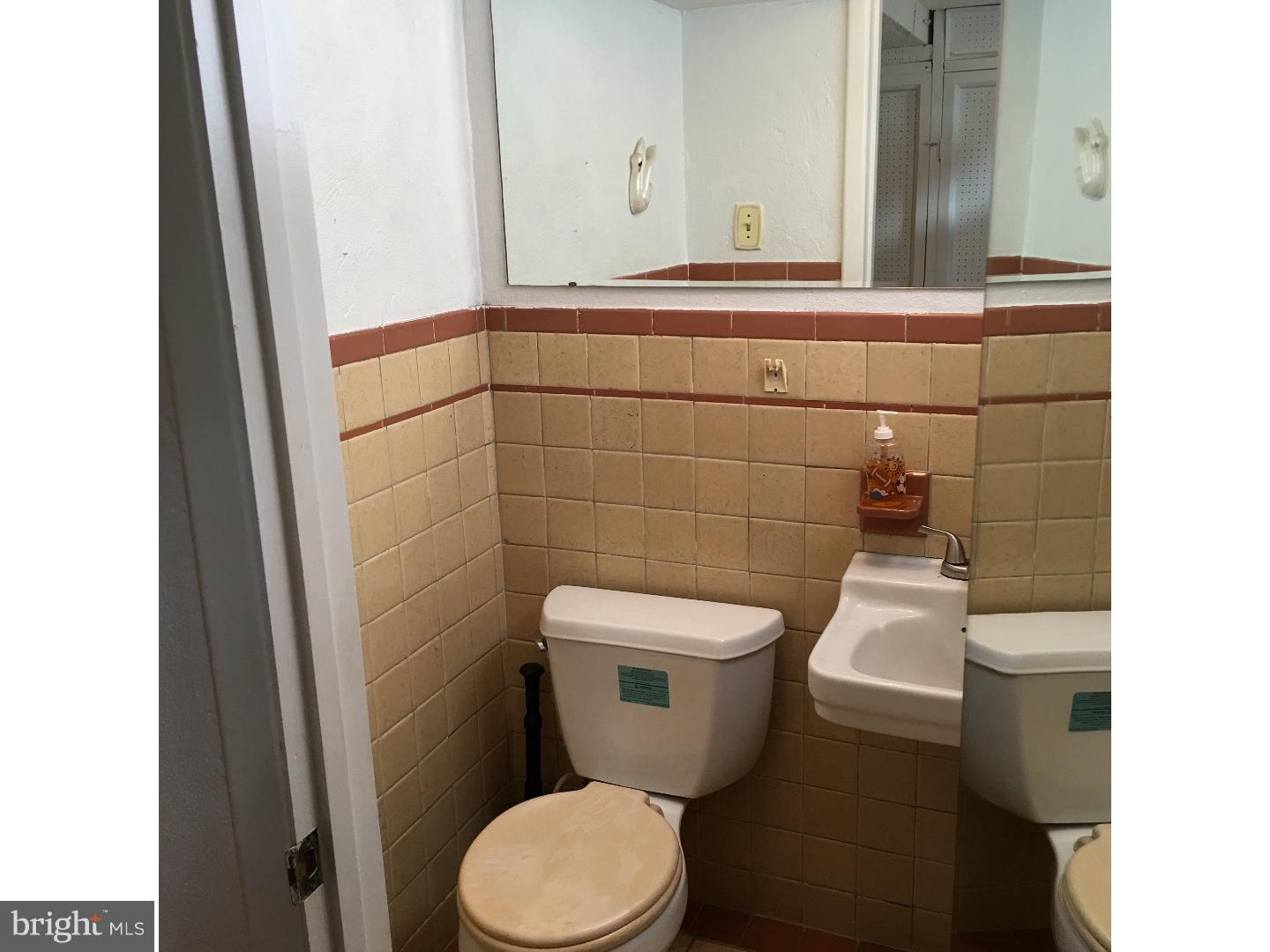 647 Colebrook Road Philadelphia, PA 19115 - Photo 8 of 25 Gallery Image 8